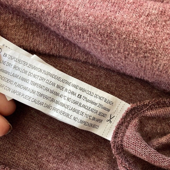 Forever 21 Sweater Womens Sz Large Red Knit Long Sleeve Top Classic Crew Neck - Picture 3 of 8